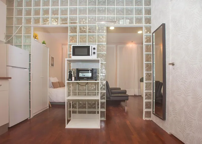 Bonsai Apartment 5